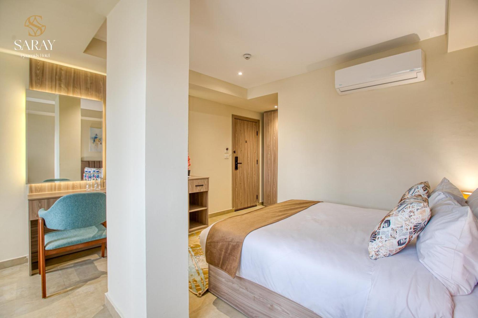 Saray Pyramids & Museum View Hotel Kafret el-Gabal Habitación foto